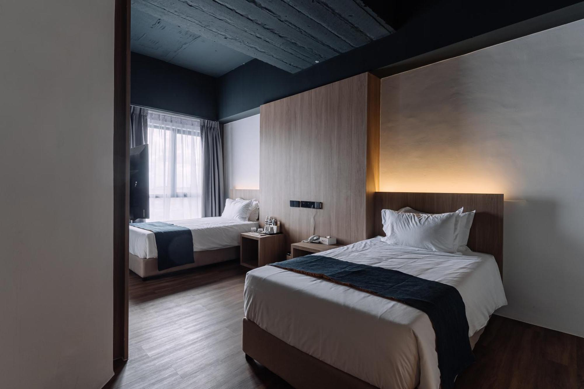 Impiana By Roxy Hotel Kuching Esterno foto