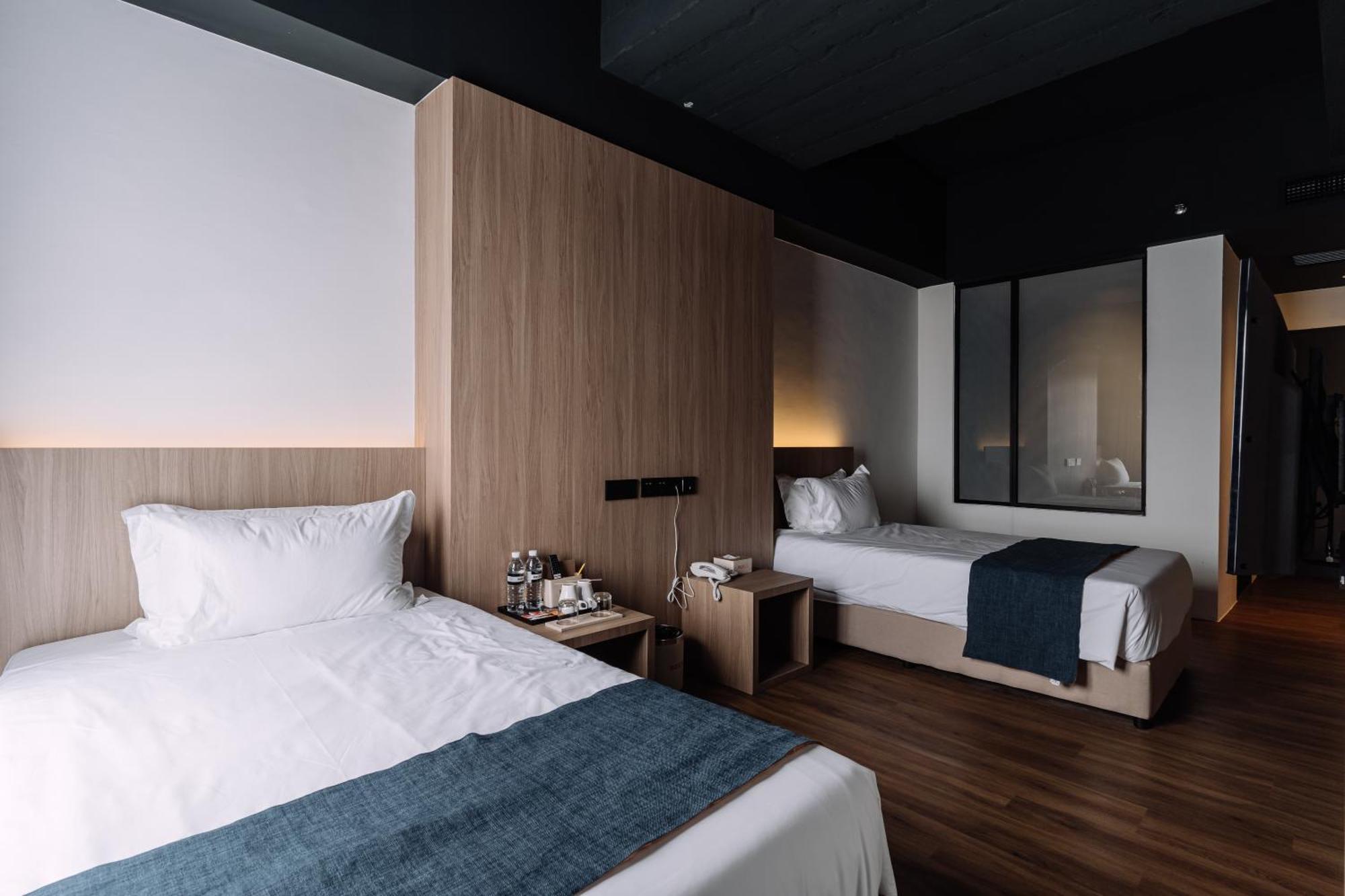 Impiana By Roxy Hotel Kuching Esterno foto